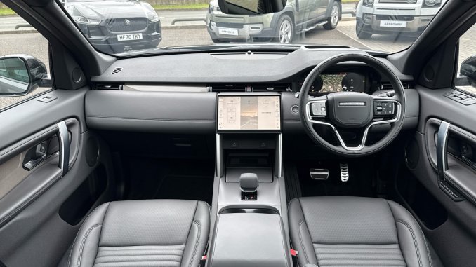 Land Rover Discovery Sport 1.5 P270e Metropolitan 5dr Auto [5 Seat] [NI] Station Wagon - Image 9